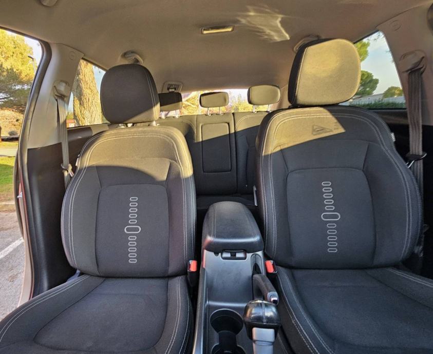 Kia Sportage 2WD 1,7 CRDi, fotografija 10