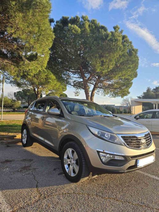 Kia Sportage 2WD 1,7 CRDi, fotografija 3