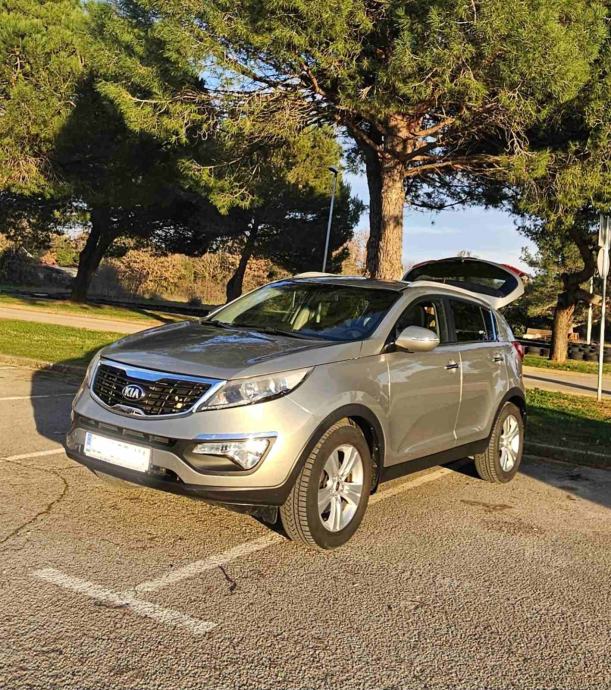 Kia Sportage 2WD 1,7 CRDi, fotografija 4
