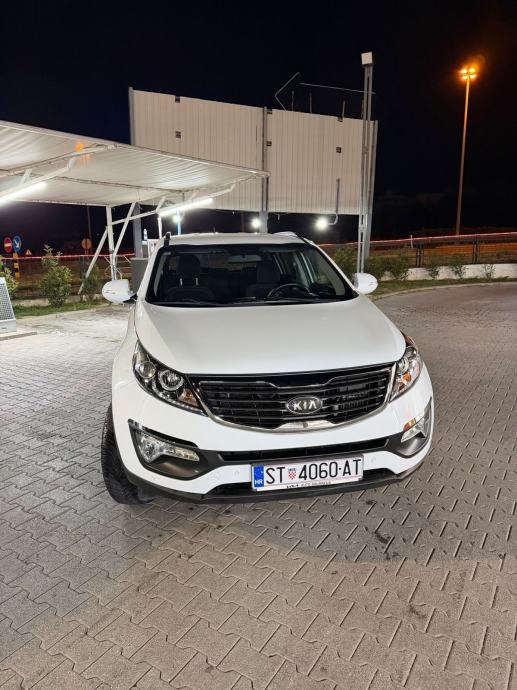 Kia Sportage 2WD 1,7 CRDi, fotografija 6