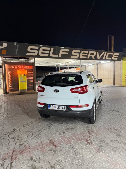 Kia Sportage 2WD 1,7 CRDi, fotografija 9