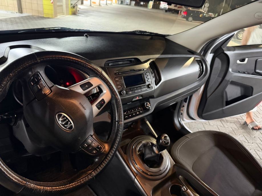 Kia Sportage 2WD 1,7 CRDi, fotografija 7