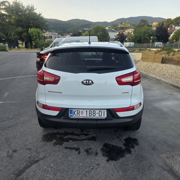 Kia Sportage AWD 2,0 CRDi automatik, fotografija 5