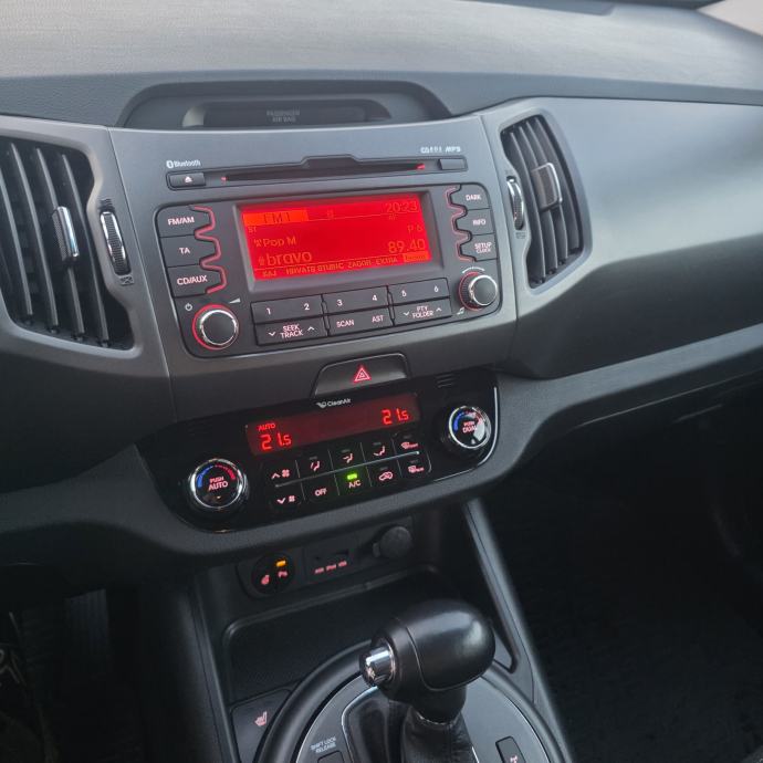 Kia Sportage AWD 2,0 CRDi automatik, fotografija 9