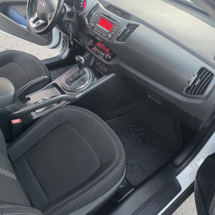 Kia Sportage AWD 2,0 CRDi automatik, fotografija 14