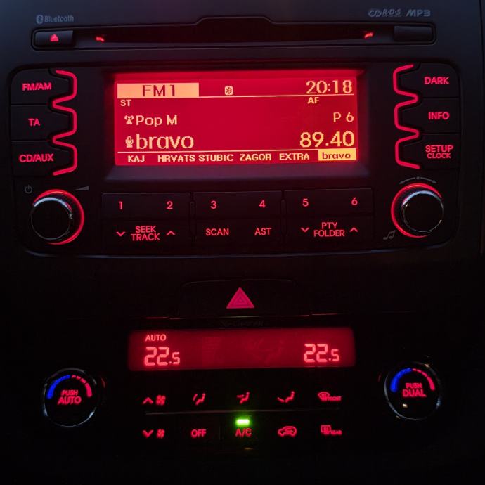 Kia Sportage AWD 2,0 CRDi automatik, fotografija 15