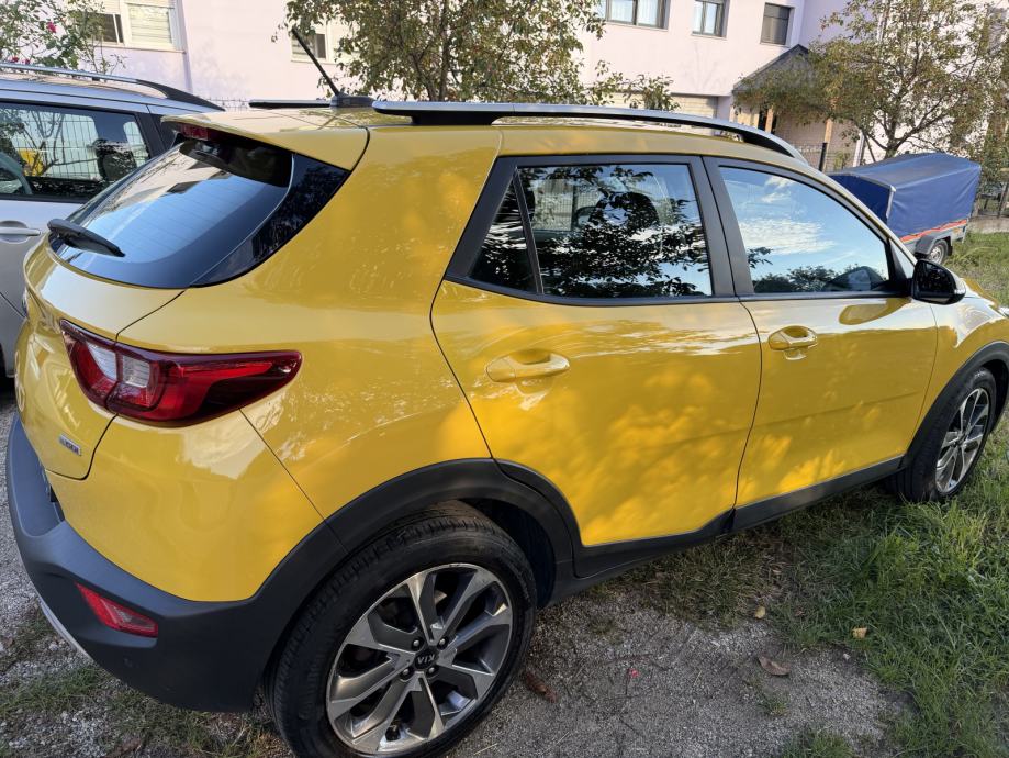 Kia Stonic 1,0 EX EDITION, automatik, REG 02/2027 + KASKO, fotografija 2