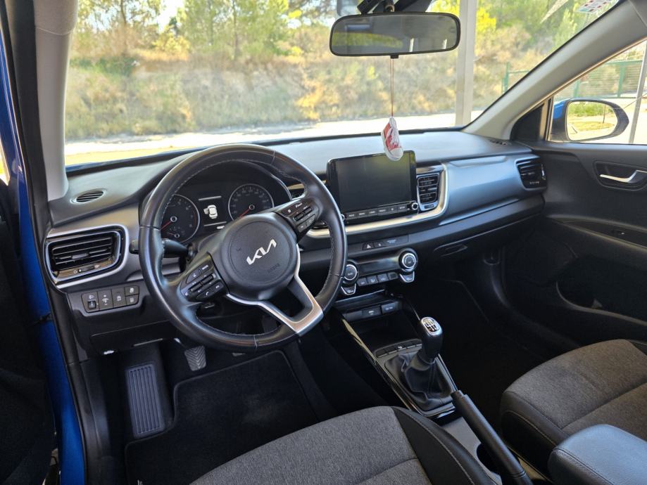 Kia Stonic 1.0 T-GDi, fotografija 3