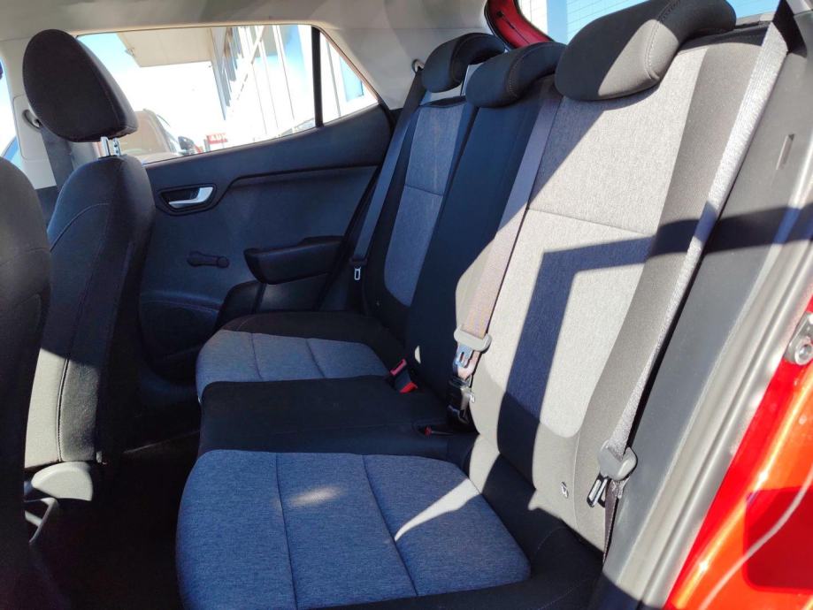 KIA Stonic 1.2 DPI FUN, fotografija 10