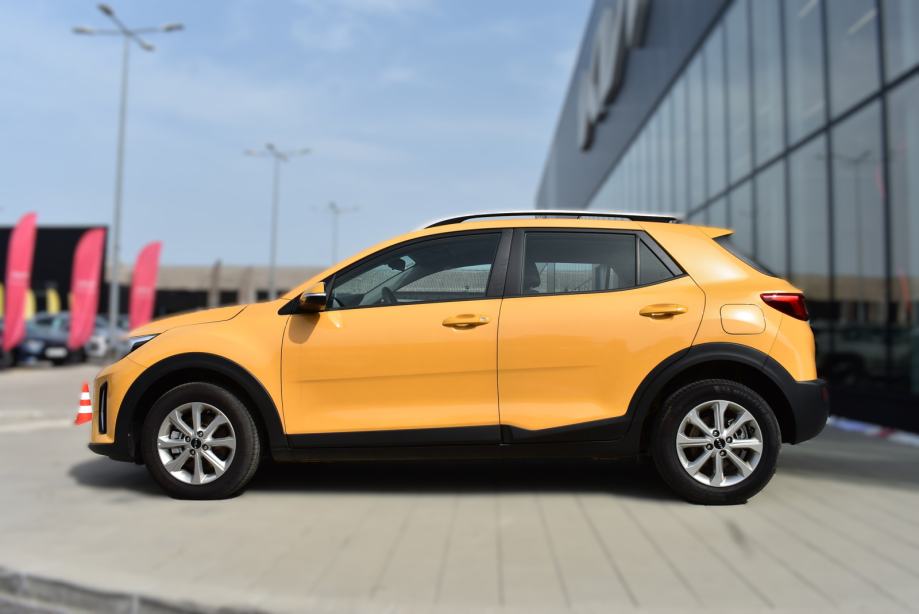 Kia Stonic 1.2 GAS LX URBAN, NAVIGACIJA, STRAŽNJA KAMERA, TEMPOMAT, fotografija 11