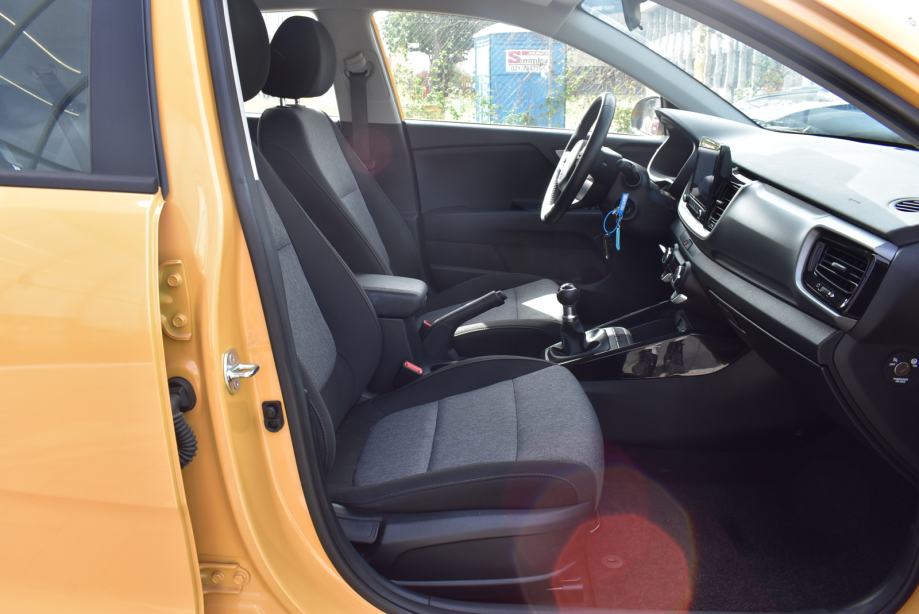 Kia Stonic 1.2 GAS LX URBAN, NAVIGACIJA, STRAŽNJA KAMERA, TEMPOMAT, fotografija 17