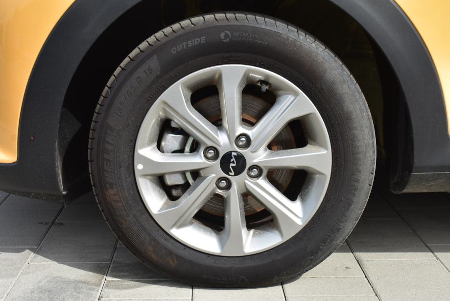 Kia Stonic 1.2 GAS LX URBAN, NAVIGACIJA, STRAŽNJA KAMERA, TEMPOMAT, fotografija 14