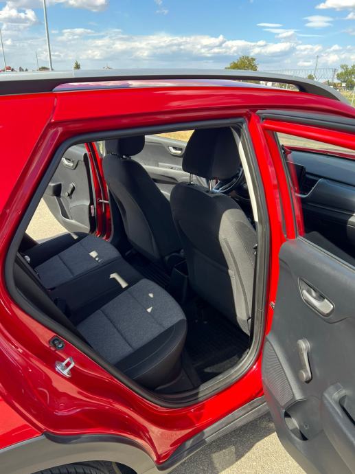 Kia Stonic 1.2, fotografija 9