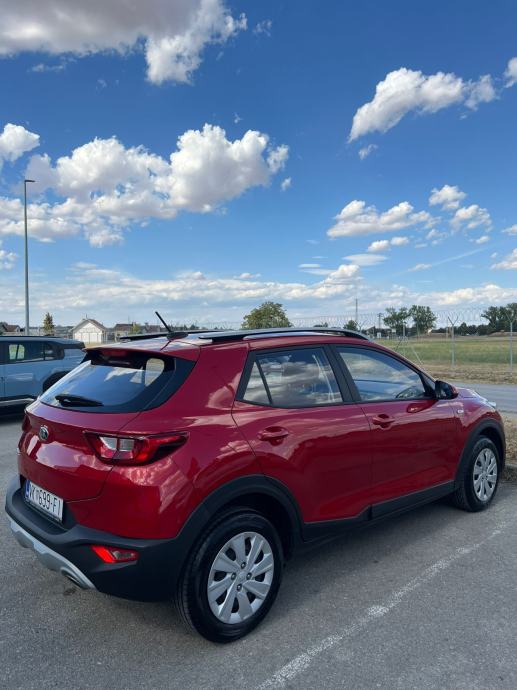 Kia Stonic 1.2, fotografija 3