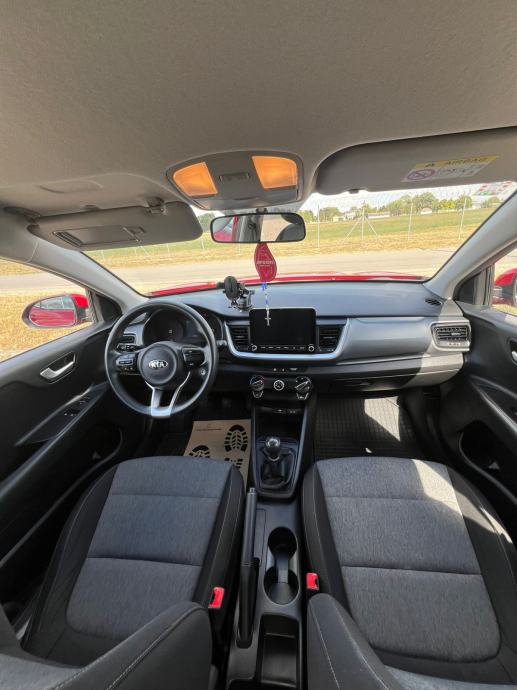 Kia Stonic 1.2, fotografija 6
