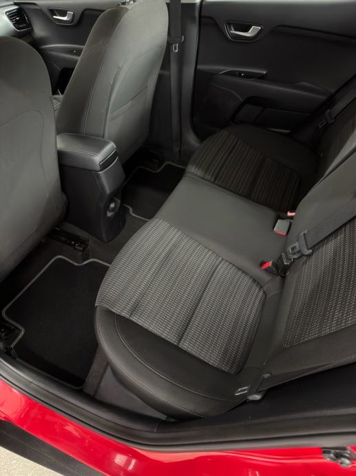 Kia Stonic 1,25 | 2x ALU | Kamera | TOP stanje!, fotografija 17