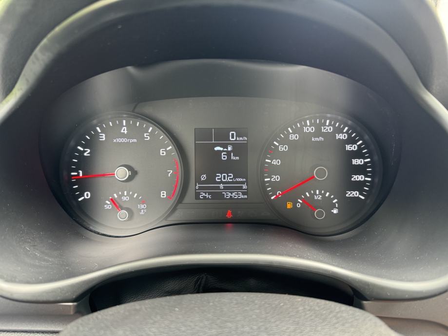 Kia Stonic 1,25 LX Active -1.vlasnik 2018 god -73.453 km, fotografija 13
