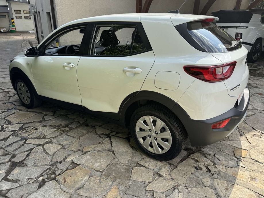 Kia Stonic 1,25 LX Active -1.vlasnik 2018 god -73.453 km, fotografija 5