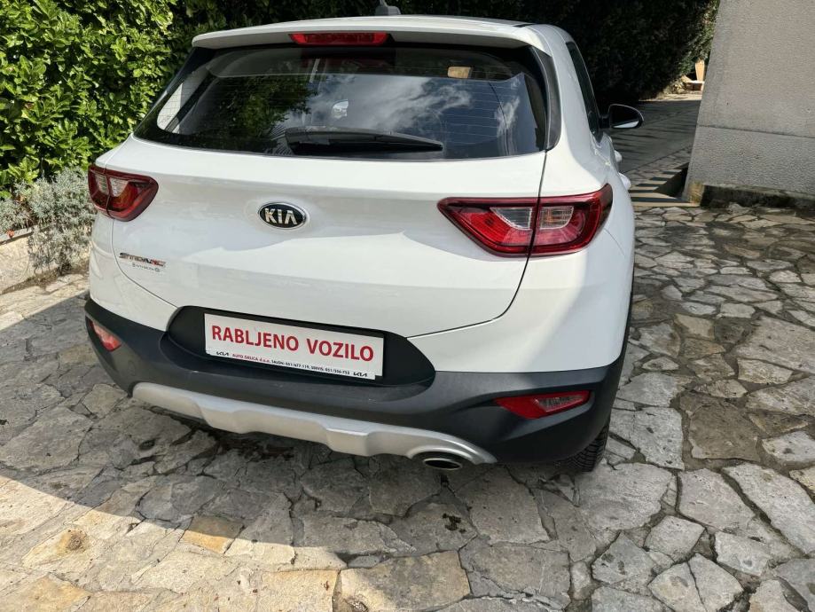 Kia Stonic 1,25 LX Active -1.vlasnik 2018 god -73.453 km, fotografija 8