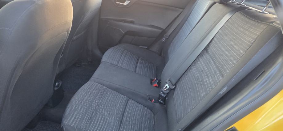 Kia Stonic 1.4 PRVI VLASNIK,112000 km,SUPER STANJE, fotografija 13