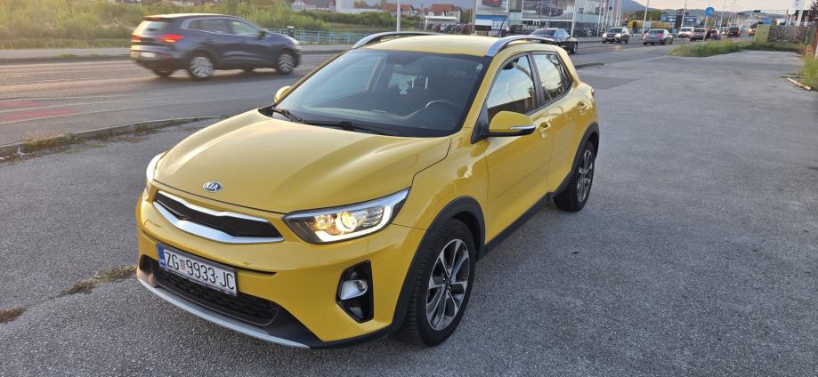 Kia Stonic 1.4 PRVI VLASNIK,112000 km,SUPER STANJE, fotografija 5