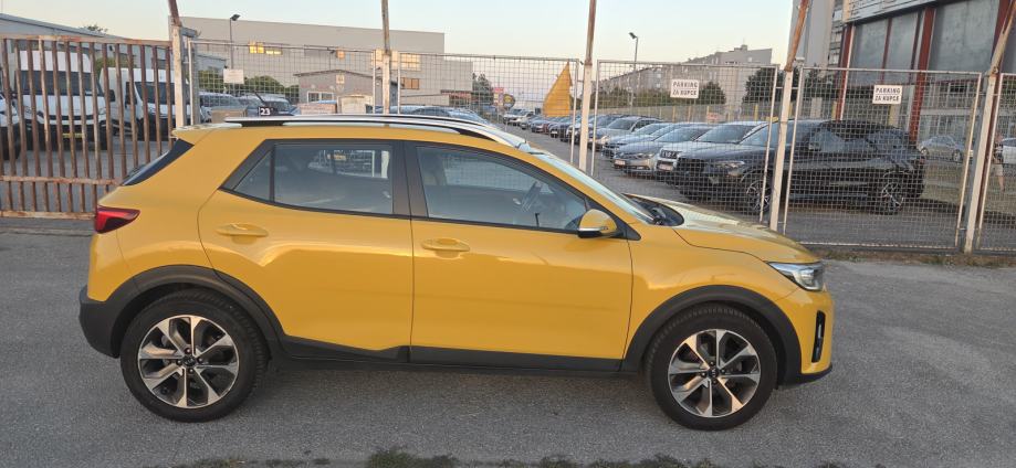 Kia Stonic 1.4 PRVI VLASNIK,112000 km,SUPER STANJE, fotografija 4