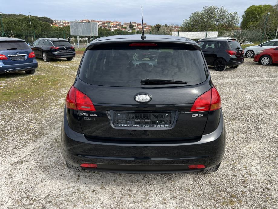 Kia Venga 1,4 CRDi EX, fotografija 3