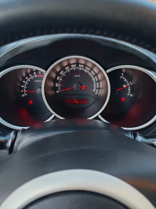Kia Venga 1,4 EX 2013, fotografija 6