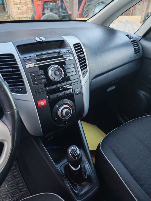 Kia Venga 1,4 EX 2013, fotografija 4