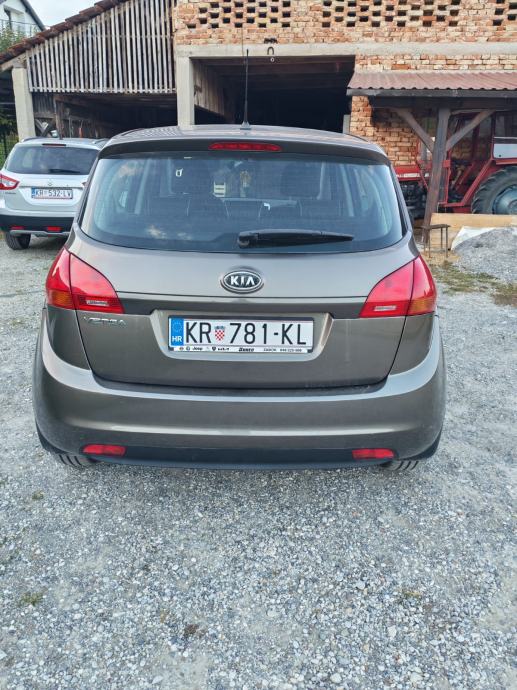Kia Venga 1,4 EX 2013, fotografija 3