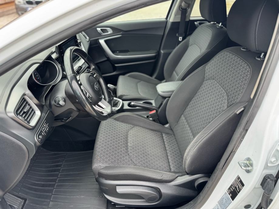 Kia XCeed 1.0 T-GDI, LED, Kamera, fotografija 9