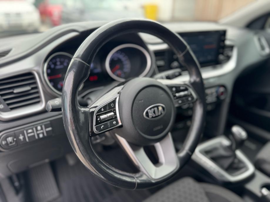 Kia XCeed 1.0 T-GDI, LED, Kamera, fotografija 11