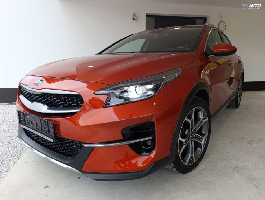 Kia XCeed 1.0 T-GDI, fotografija 13