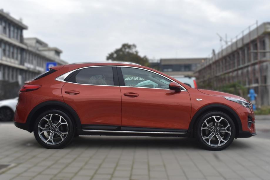 KIA XCeed 1.0 T-GDI, STRAŽNJA KAMERA, JAMSTVO, fotografija 5