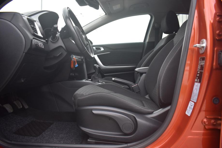 KIA XCeed 1.0 T-GDI, STRAŽNJA KAMERA, JAMSTVO, fotografija 15
