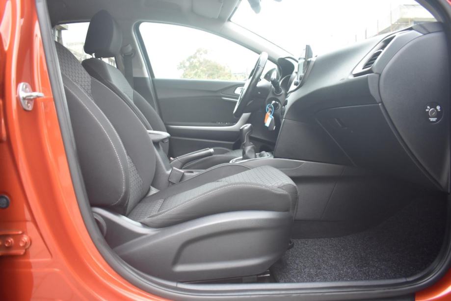 KIA XCeed 1.0 T-GDI, STRAŽNJA KAMERA, JAMSTVO, fotografija 17