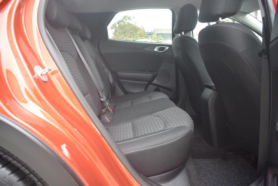 KIA XCeed 1.0 T-GDI, STRAŽNJA KAMERA, JAMSTVO, fotografija 18