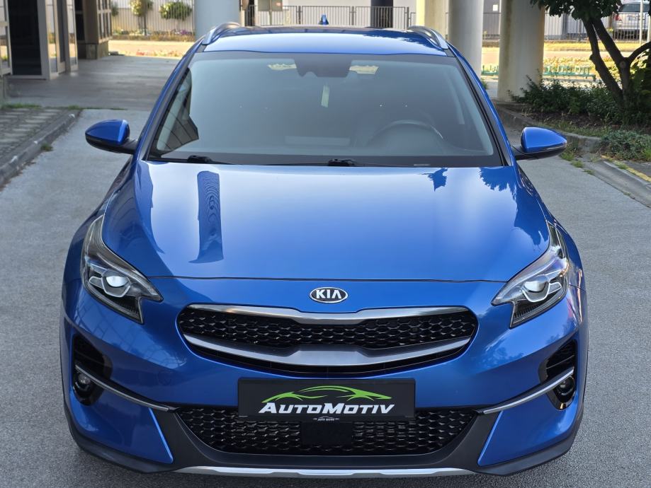 KIA XCeeD 1.4 T-GDI GOLD - *1.VLASNIK-ORIGINAL STANJE-SERVISNA KNJIGA*, fotografija 2