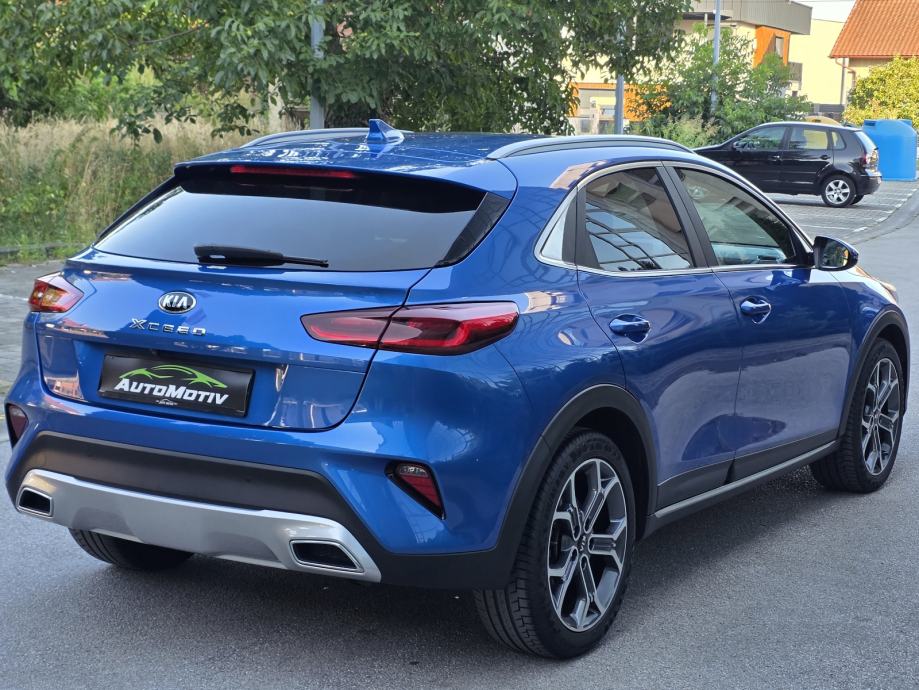 KIA XCeeD 1.4 T-GDI GOLD - *1.VLASNIK-ORIGINAL STANJE-SERVISNA KNJIGA*, fotografija 9