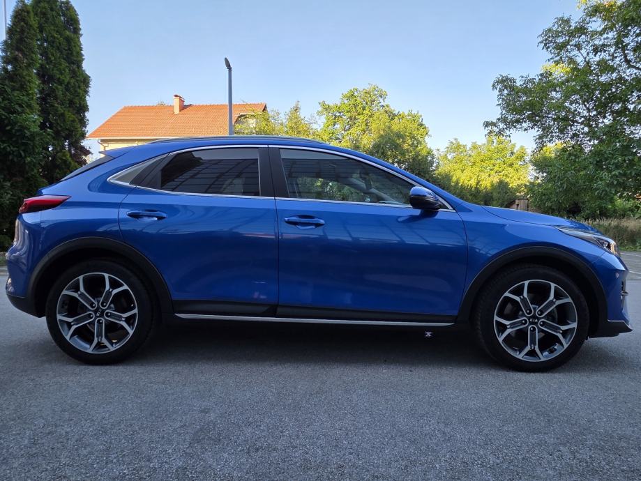 KIA XCeeD 1.4 T-GDI GOLD - *1.VLASNIK-ORIGINAL STANJE-SERVISNA KNJIGA*, fotografija 10