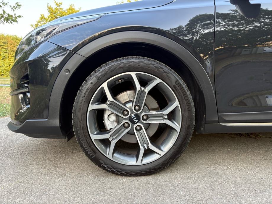 Kia XCeed 1,4 T-GDI - LAUNCH X EDITION / PANORAMA, fotografija 9
