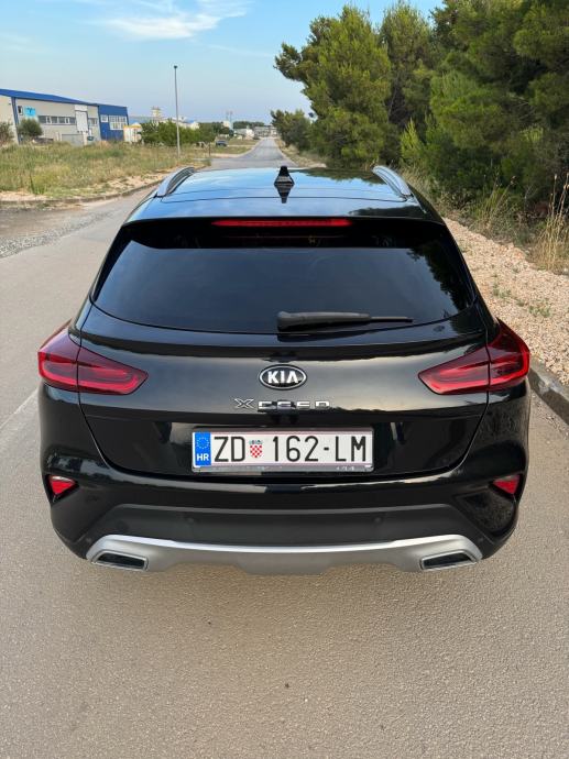 Kia XCeed 1,4 T-GDI, fotografija 4