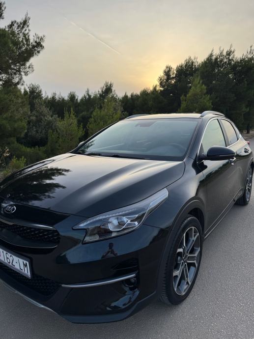 Kia XCeed 1,4 T-GDI, fotografija 7