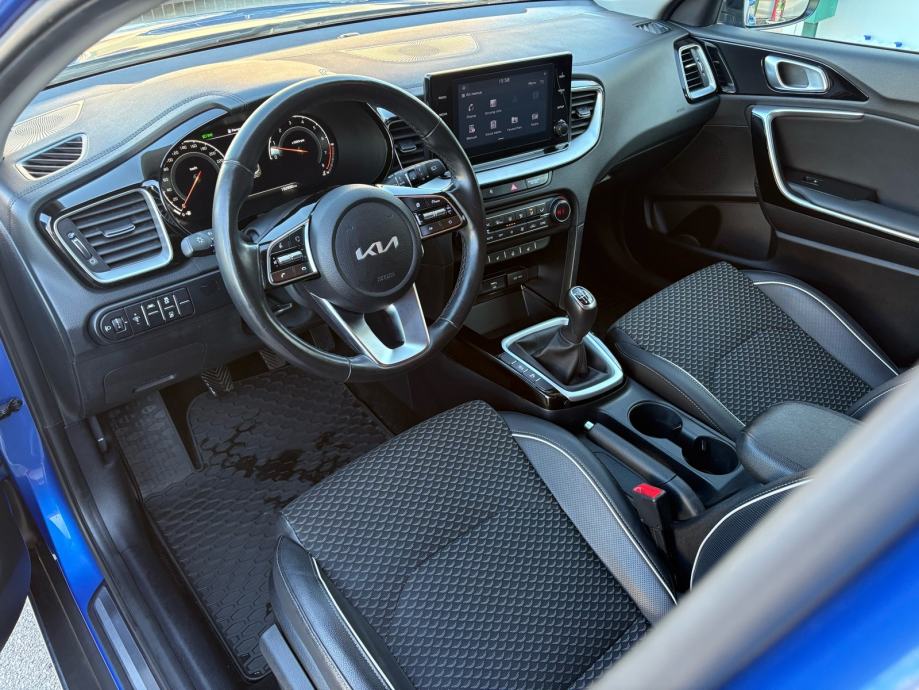 Kia XCeed 1.5 T-GDI 2022g Kupljen u Hr..Prvi vlasnik..Prilika!, fotografija 8