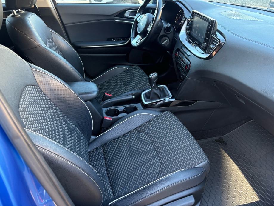 Kia XCeed 1.5 T-GDI 2022g Kupljen u Hr..Prvi vlasnik..Prilika!, fotografija 11