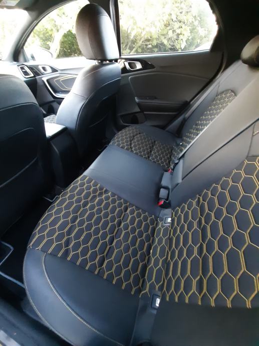 Kia XCeed 1.5 T-GDI 7DCT ex way , quantum yellow, izvrsno stanjeje, fotografija 5