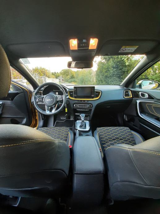 Kia XCeed 1.5 T-GDI 7DCT ex way , quantum yellow, izvrsno stanjeje, fotografija 4