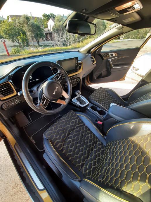 Kia XCeed 1.5 T-GDI 7DCT ex way , quantum yellow, izvrsno stanjeje, fotografija 9