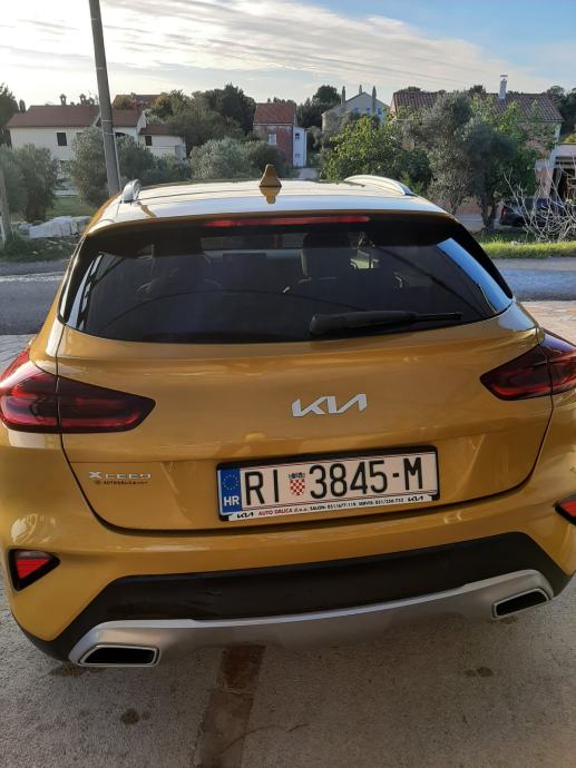 Kia XCeed 1.5 T-GDI 7DCT ex way , quantum yellow, izvrsno stanjeje, fotografija 11