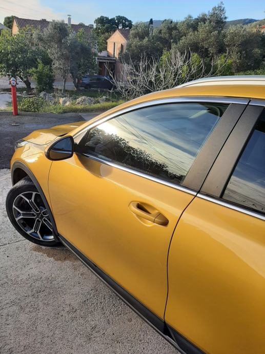 Kia XCeed 1.5 T-GDI 7DCT ex way , quantum yellow, izvrsno stanjeje, fotografija 13